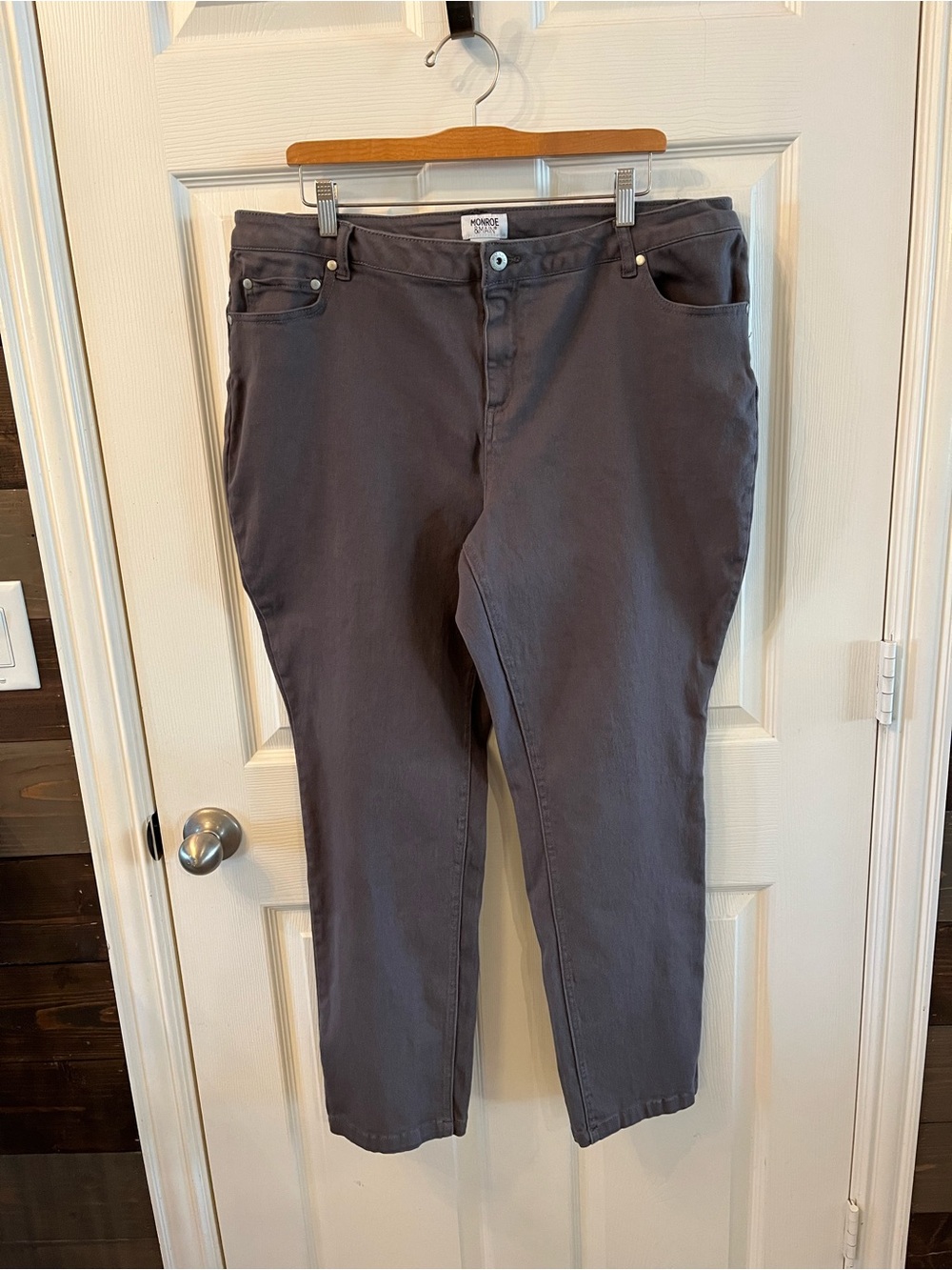 Monroe & Main Women's Gray Jeans